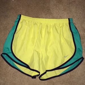 Women’s Nike Shorts Medium
